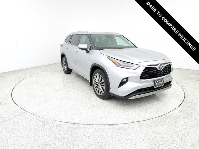 2021 Toyota Highlander Vehicle Photo in Grapevine, TX 76051