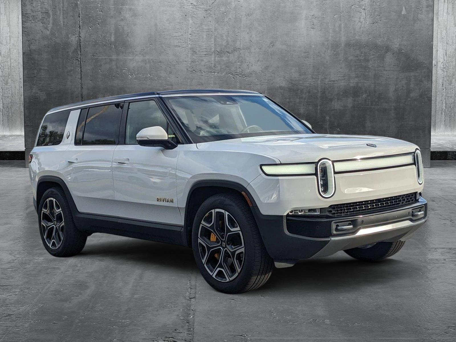 2022 Rivian R1S Vehicle Photo in WEST PALM BEACH, FL 33407-3296