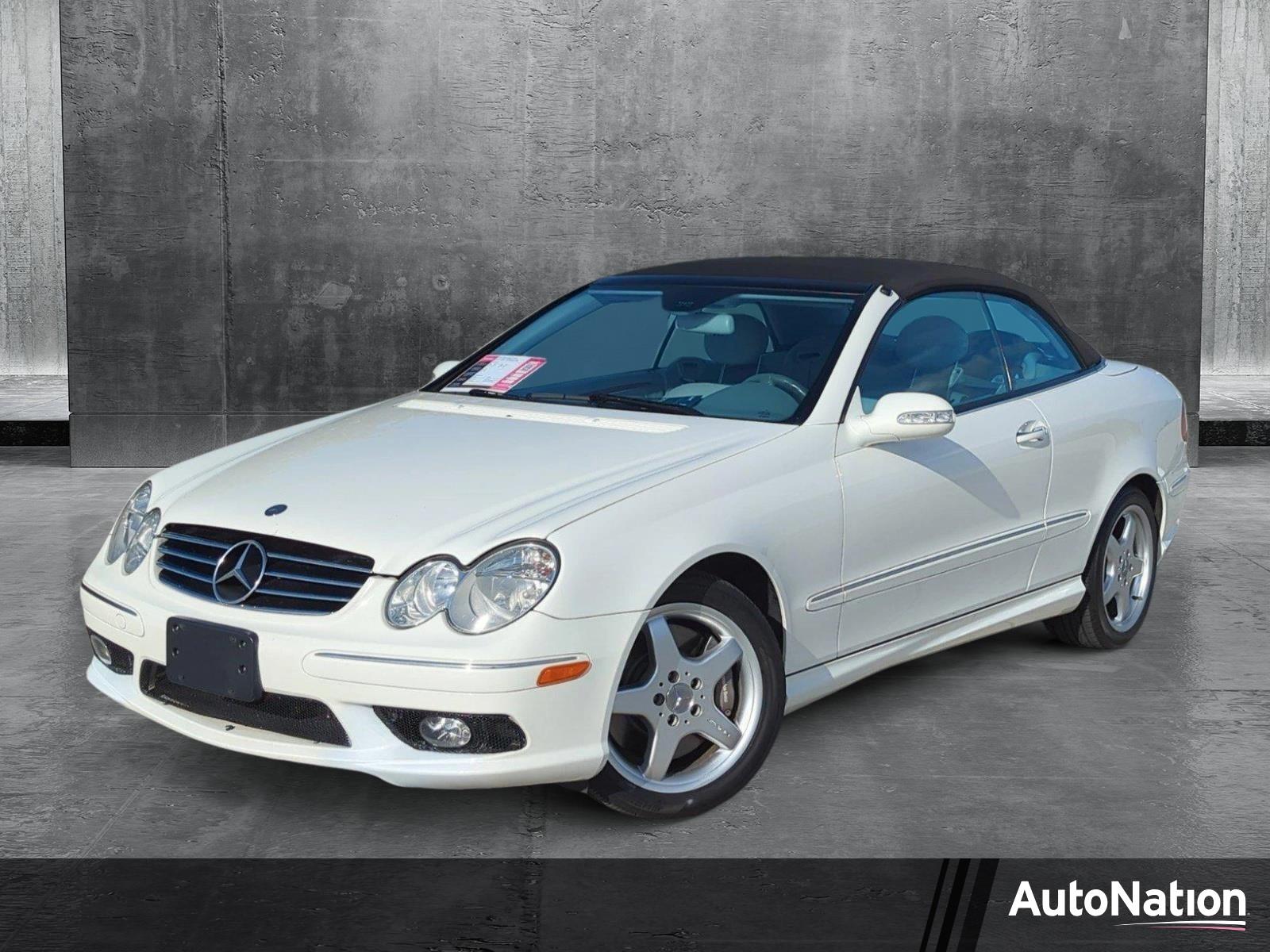 2004 Mercedes-Benz CLK-Class Vehicle Photo in Margate, FL 33063