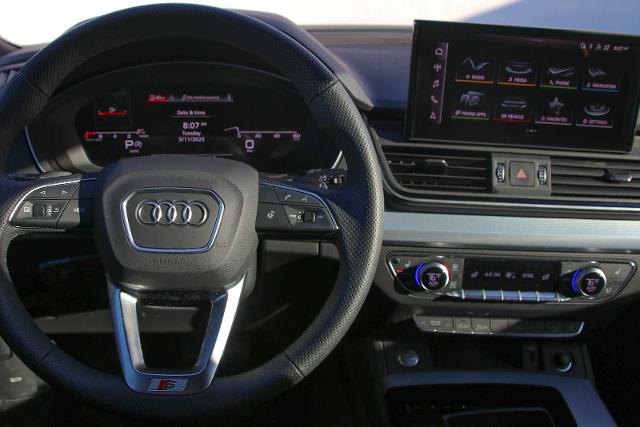 2024 Audi Q5 Vehicle Photo in SUGAR LAND, TX 77478