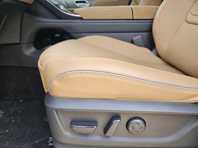 2025 INFINITI QX80 Vehicle Photo in Fort Worth, TX 76132