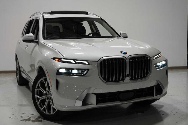 2025 BMW X7 xDrive40i Vehicle Photo in GRAPEVINE, TX 76051