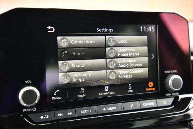 2025 Nissan Pathfinder Vehicle Photo in Ballwin, MO 63011