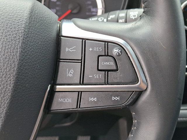 2020 Toyota Highlander Vehicle Photo in Philadelphia, PA 19116