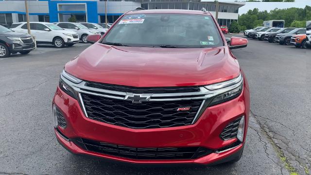 2022 Chevrolet Equinox Vehicle Photo in MOON TOWNSHIP, PA 15108-2571