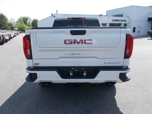 2023 GMC Sierra 1500 Vehicle Photo in LOWELL, MA 01852-4336