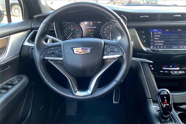 2024 Cadillac XT6 Vehicle Photo in TOPEKA, KS 66609-0000