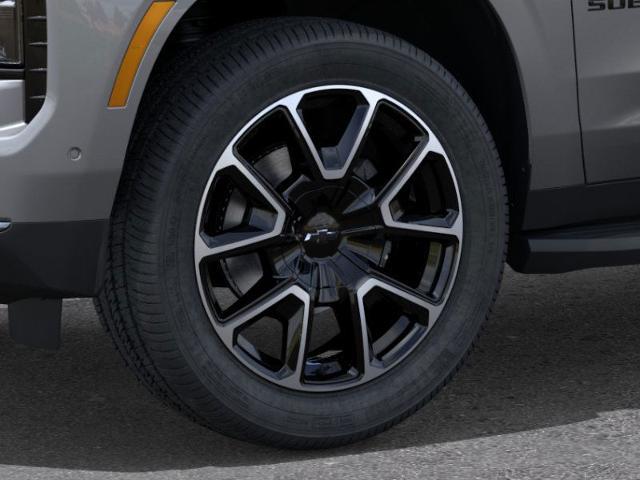 2025 Chevrolet Suburban Vehicle Photo in KANSAS CITY, MO 64114-4502