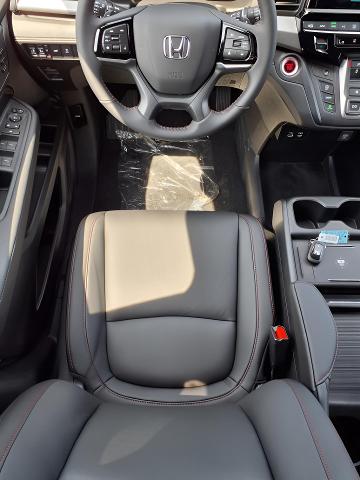 2025 Honda Odyssey Vehicle Photo in Oshkosh, WI 54904