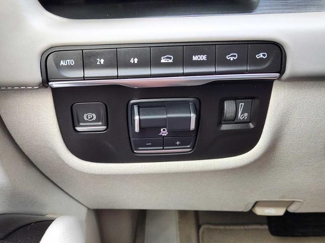 2021 Cadillac Escalade ESV Vehicle Photo in DENTON, TX 76210-9321