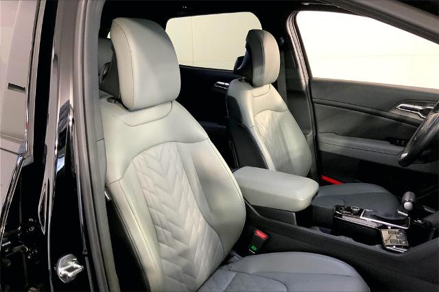2023 Kia Sportage Vehicle Photo in Lees Summit, MO 64086