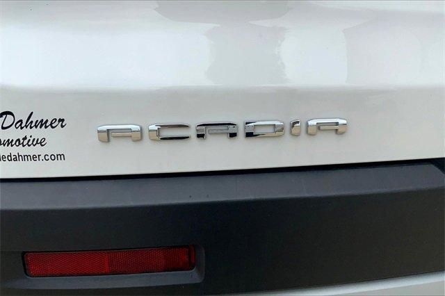 2023 GMC Acadia Vehicle Photo in TOPEKA, KS 66609-0000