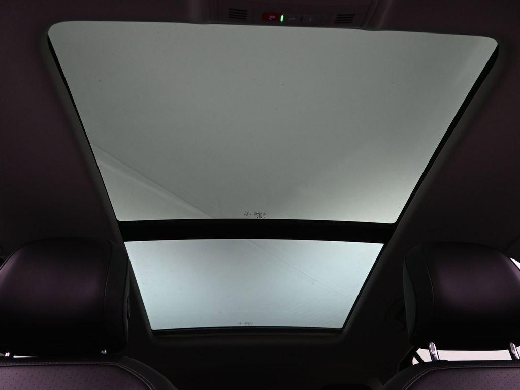 2020 Volkswagen Tiguan Vehicle Photo in Marion, IA 52302