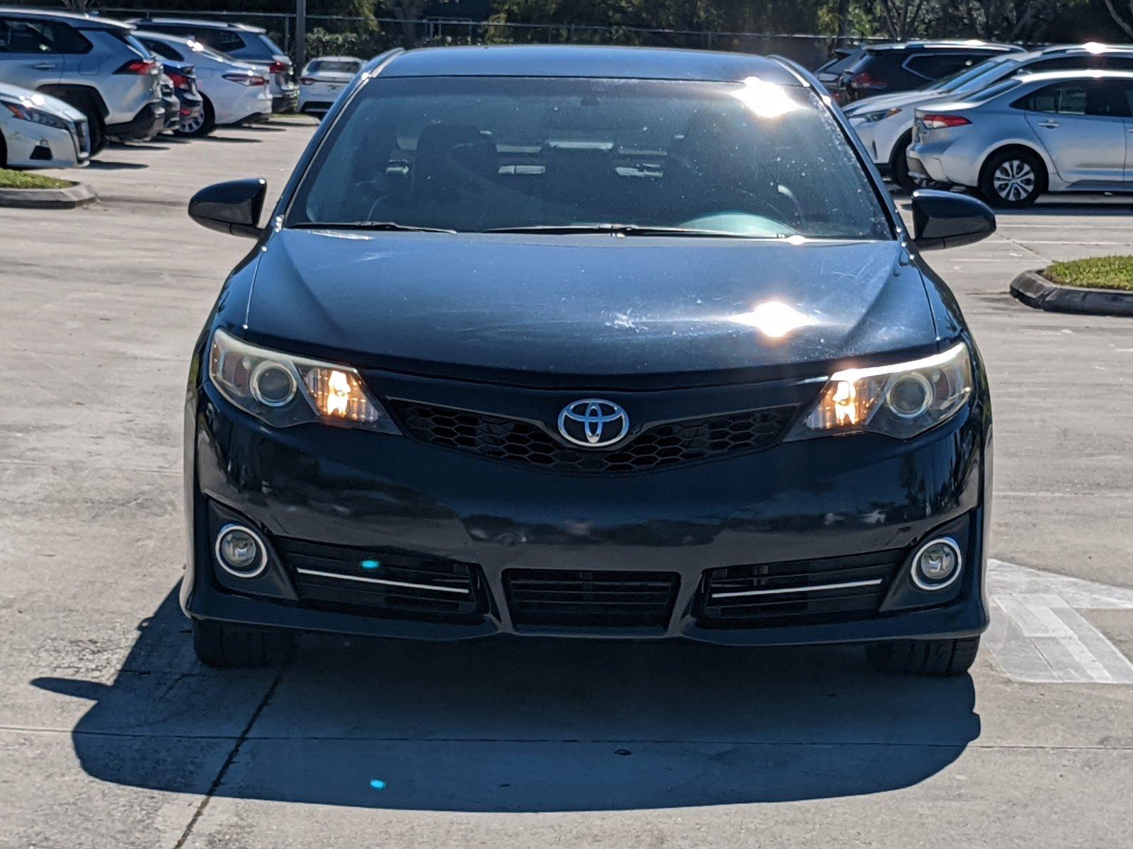 2014 Toyota Camry Vehicle Photo in Davie, FL 33331