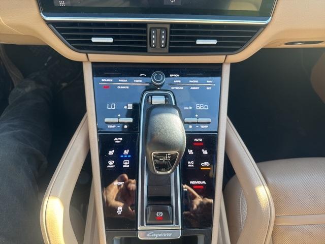 2019 Porsche Cayenne Vehicle Photo in VENTURA, CA 93003-8585