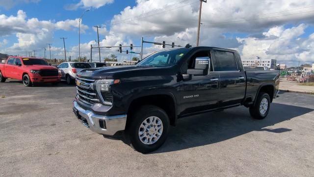 2024 Chevrolet Silverado 2500HD LTZ photo 32