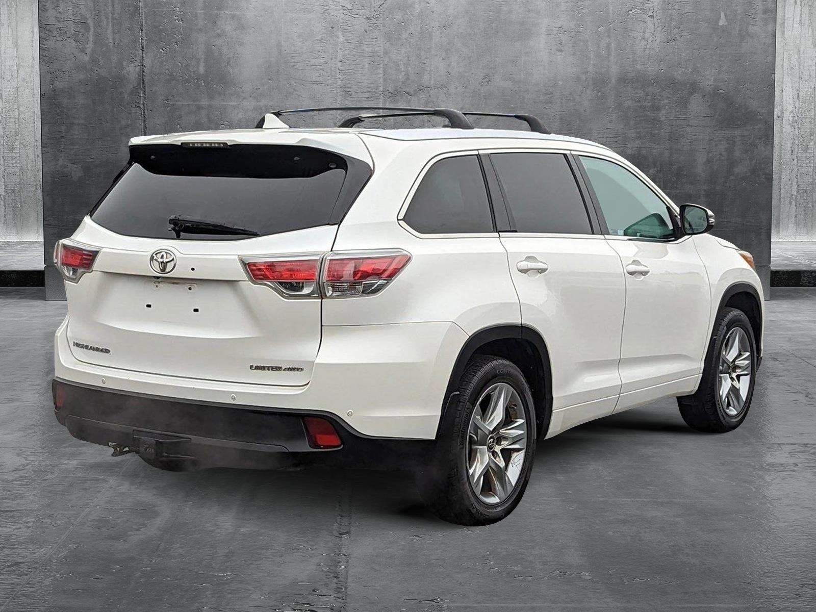 2016 Toyota Highlander Vehicle Photo in Spokane Valley, WA 99212