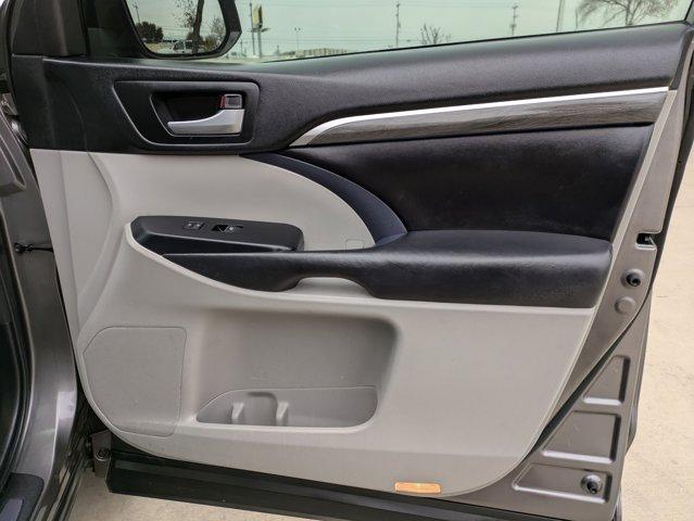 2018 Toyota Highlander Vehicle Photo in SELMA, TX 78154-1459