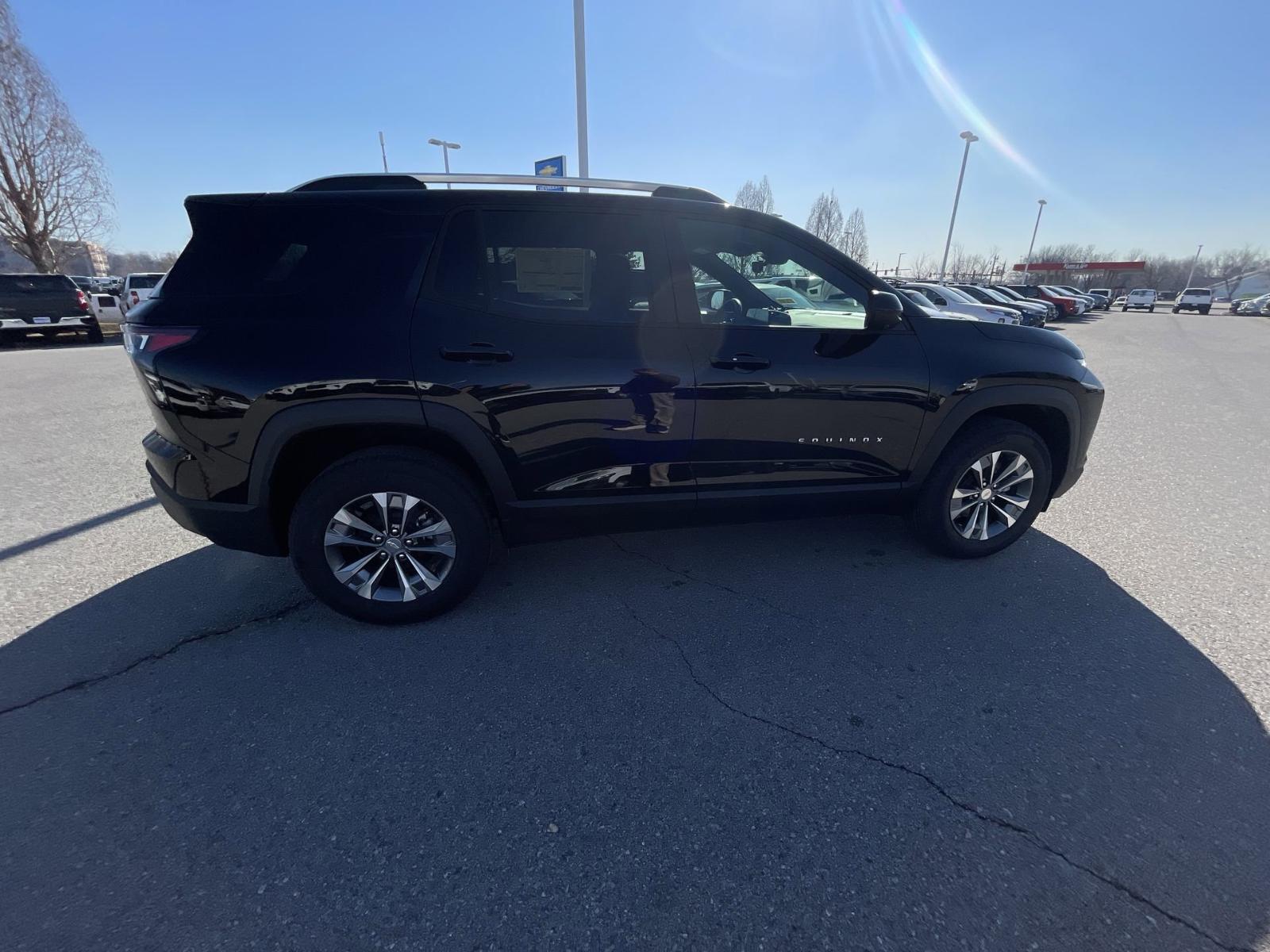 2025 Chevrolet Equinox Vehicle Photo in BENTONVILLE, AR 72712-4322