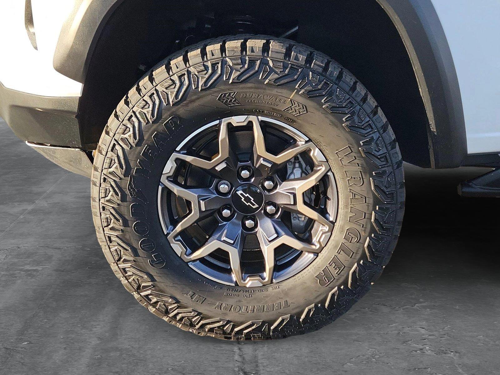 2025 Chevrolet Colorado Vehicle Photo in MESA, AZ 85206-4395