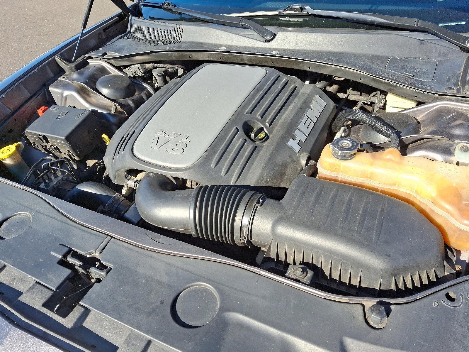 2013 Dodge Charger Vehicle Photo in Trevose, PA 19053