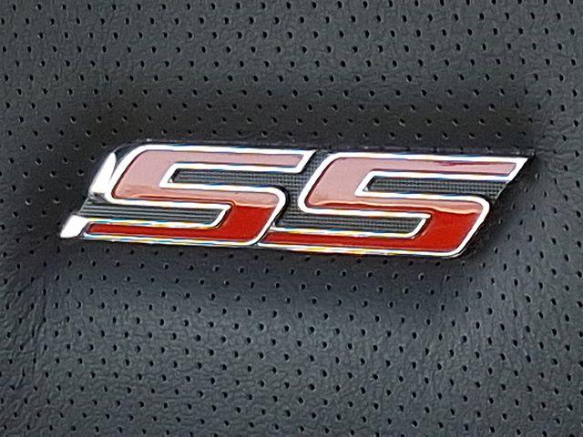 2019 Chevrolet Camaro Vehicle Photo in DANBURY, CT 06810-5034