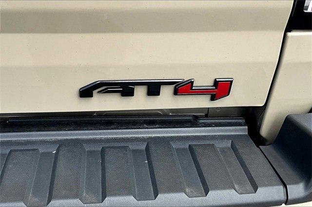 2022 GMC Canyon Vehicle Photo in TOPEKA, KS 66609-0000