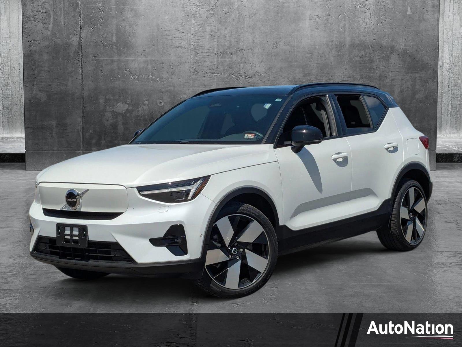 2023 Volvo XC40 Recharge Pure Electric Vehicle Photo in St. Petersburg, FL 33713