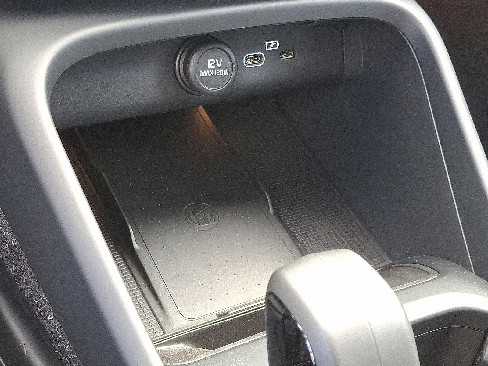 2025 Volvo XC40 Vehicle Photo in Trevose, PA 19053
