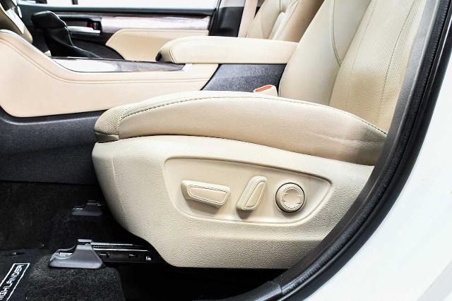 2023 Toyota Highlander Vehicle Photo in DALLAS, TX 75235