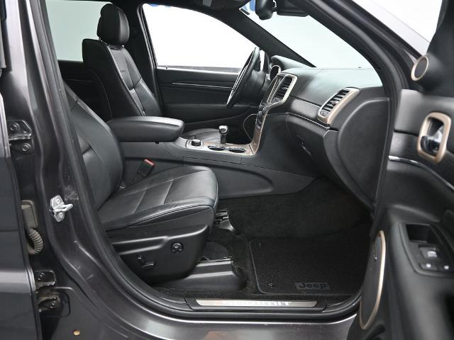 2015 Jeep Grand Cherokee Vehicle Photo in Cedar Rapids, IA 52402