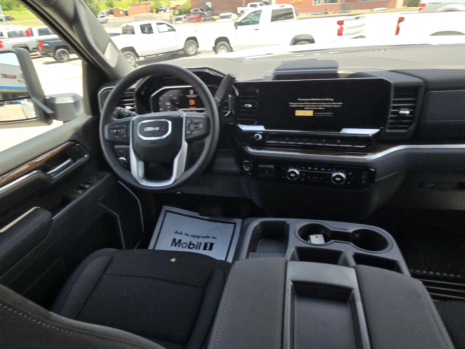 2025 GMC Sierra 2500 HD Vehicle Photo in Rolla, MO 65401