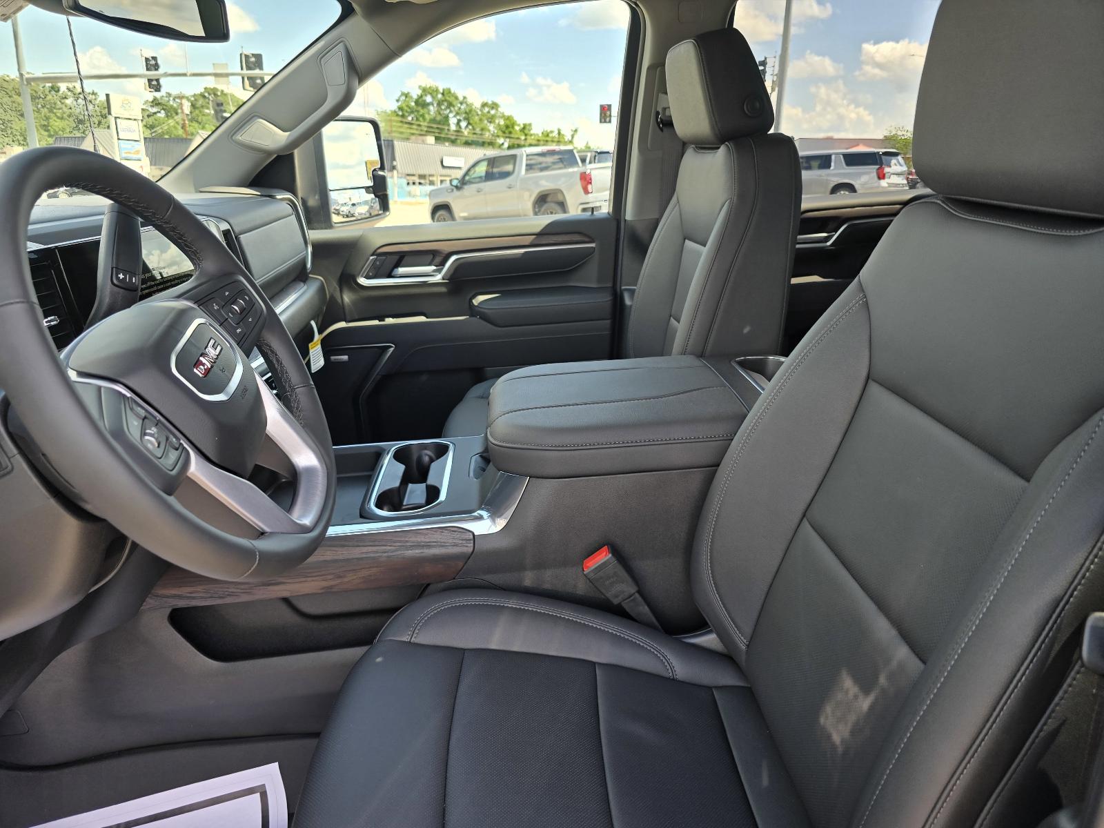 2025 GMC Sierra 2500 HD Vehicle Photo in Rolla, MO 65401
