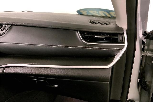 2023 Jeep Grand Cherokee L Vehicle Photo in Kansas City, MO 64114