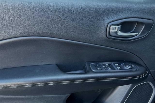 2021 Jeep Compass Vehicle Photo in ELK GROVE, CA 95757-8703