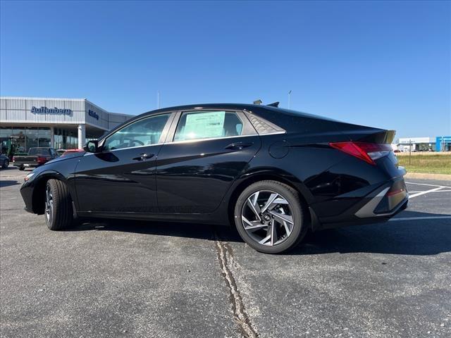 2025 Hyundai ELANTRA Vehicle Photo in Shiloh, IL 62269