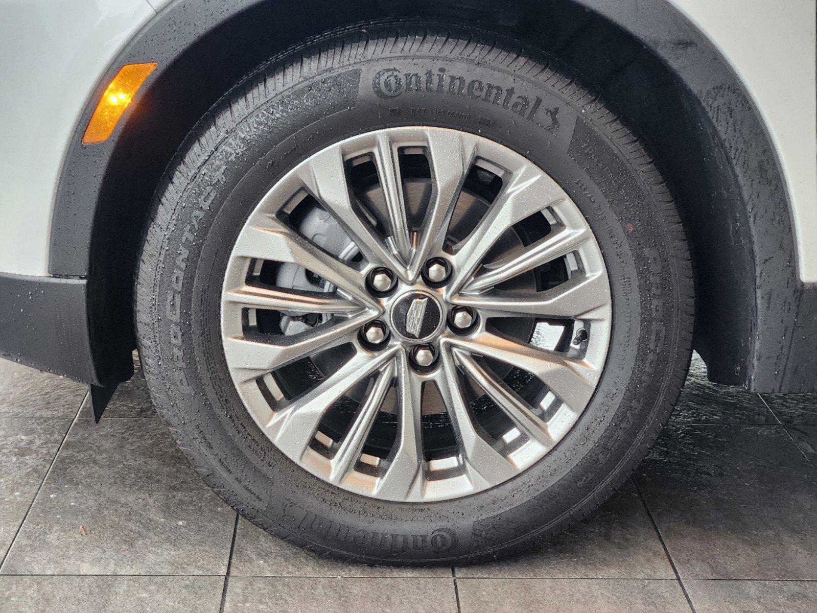 2025 Cadillac XT4 Vehicle Photo in HOUSTON, TX 77079-1502