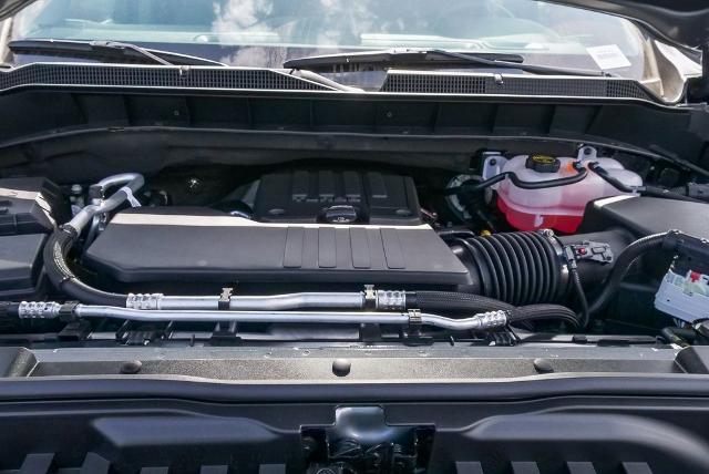 2025 Chevrolet Silverado 1500 Vehicle Photo in VENTURA, CA 93003-8585