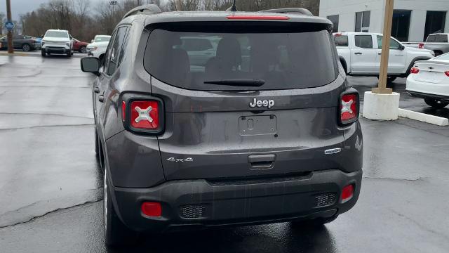 2021 Jeep Renegade Vehicle Photo in MOON TOWNSHIP, PA 15108-2571