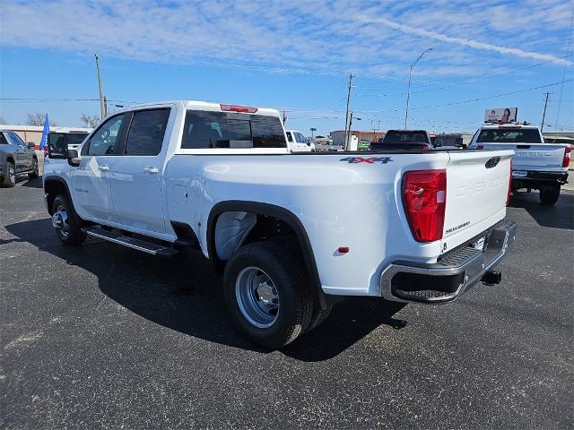 2025 Chevrolet Silverado 3500 HD Vehicle Photo in EASTLAND, TX 76448-3020