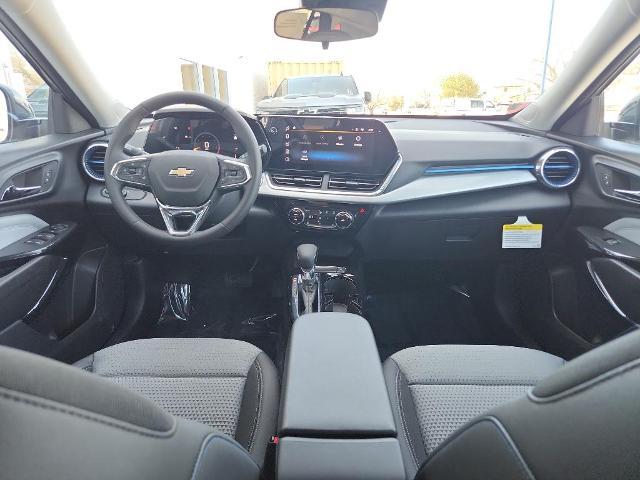 2025 Chevrolet Trax Vehicle Photo in HAYS, KS 67601-1994