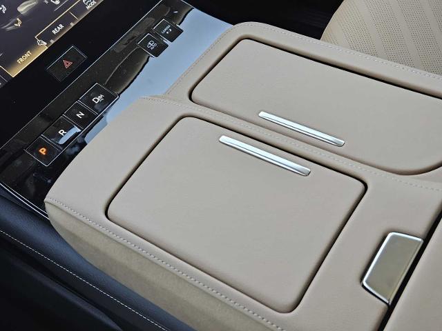 2025 INFINITI QX80 Vehicle Photo in Fort Worth, TX 76132
