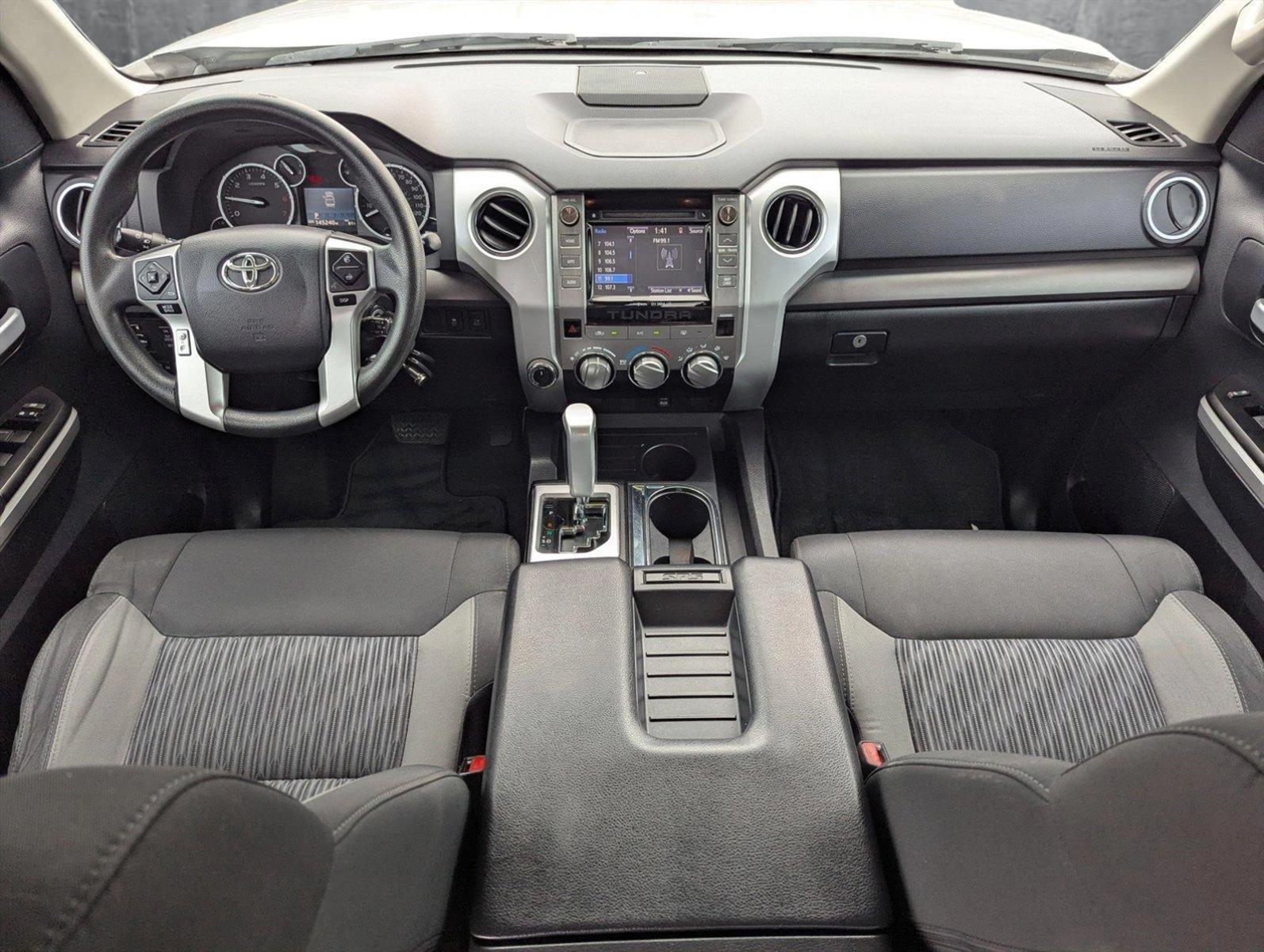 2015 Toyota Tundra 4WD Truck Vehicle Photo in CORPUS CHRISTI, TX 78412-4902