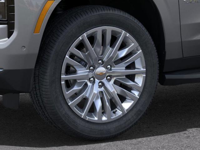 2025 Chevrolet Suburban Vehicle Photo in NEENAH, WI 54956-2243