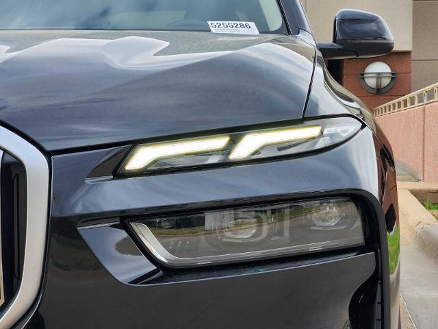 2024 BMW X7 xDrive40i Vehicle Photo in PLANO, TX 75024