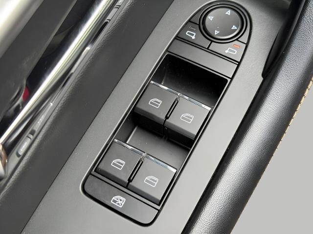 2024 Mazda CX-90 PHEV Vehicle Photo in MADISON, WI 53713-3220