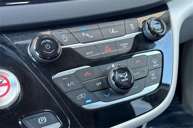 2023 Chrysler Pacifica Vehicle Photo in ELK GROVE, CA 95757-8703