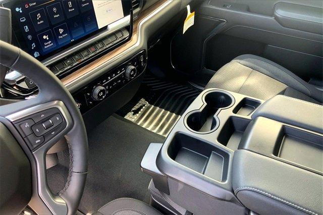 2024 Chevrolet Silverado 1500 Vehicle Photo in TOPEKA, KS 66609-0000