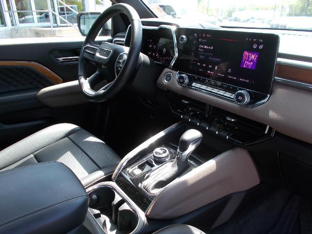 2023 GMC Canyon Vehicle Photo in LOWELL, MA 01852-4336