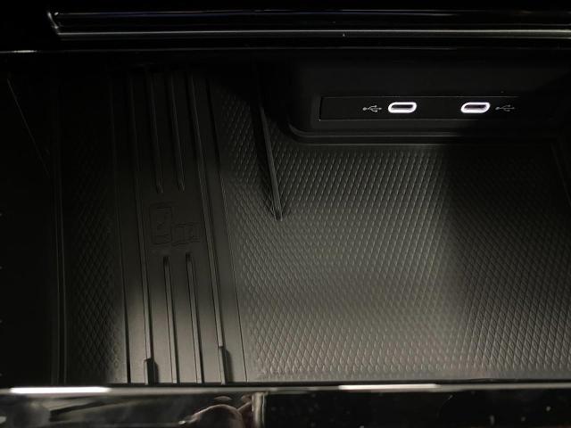 2025 Volkswagen Atlas Vehicle Photo in Appleton, WI 54913